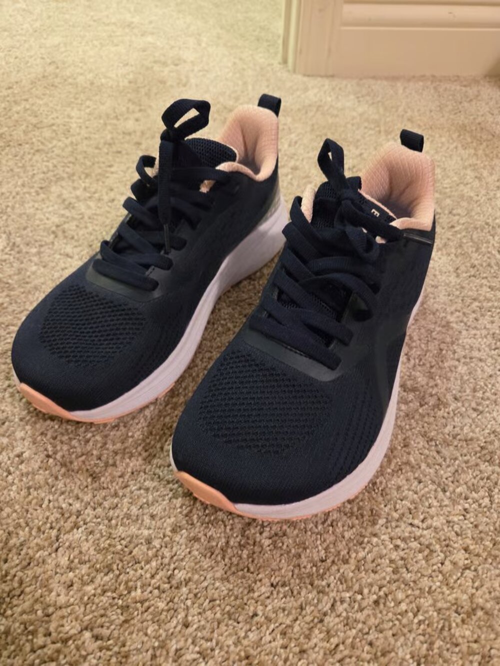 Bronax Women's Black/Pink Sneakers